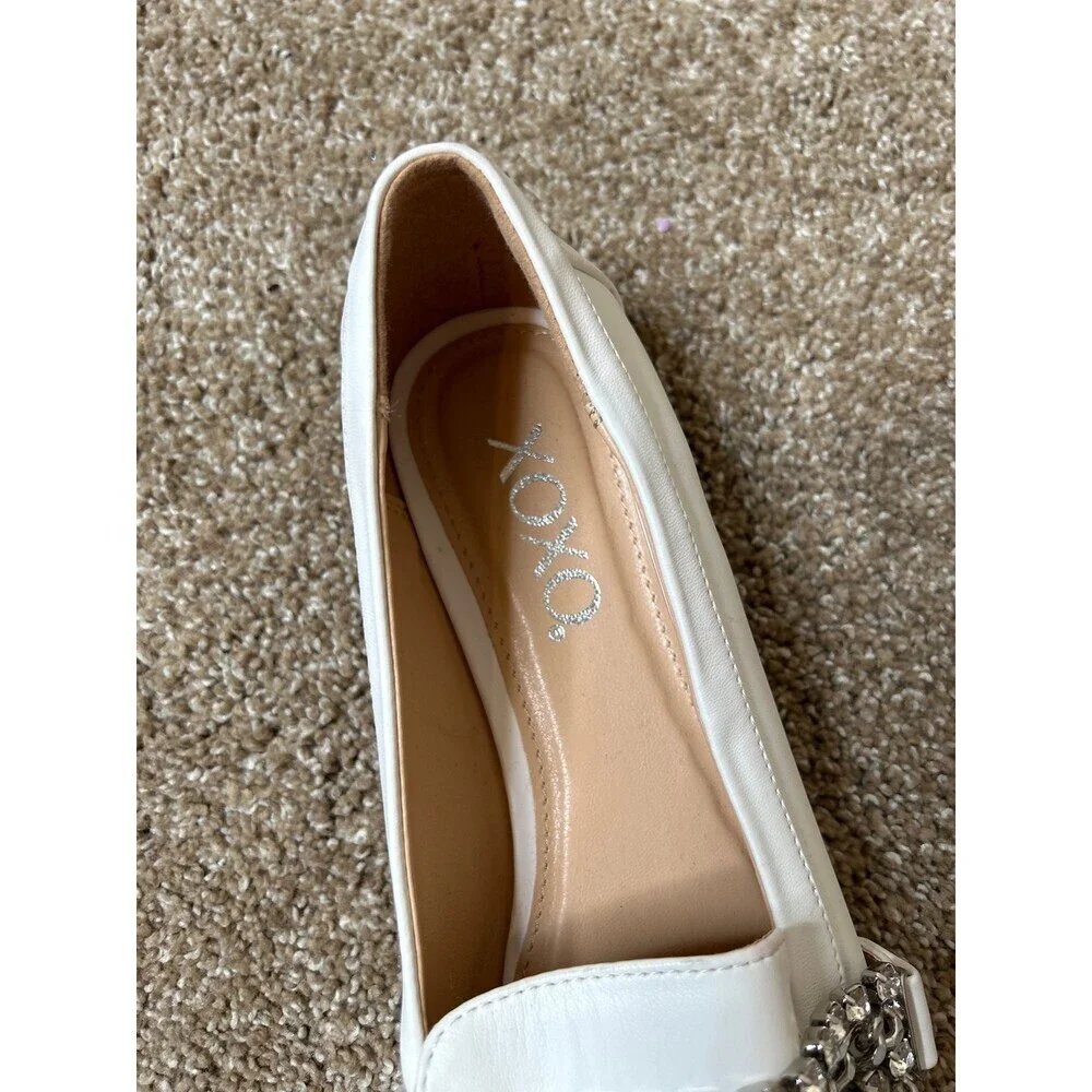 XOXO Vona Chain Loafers White oxford jeweled/rhinestone pointed toe slip on SZ 9